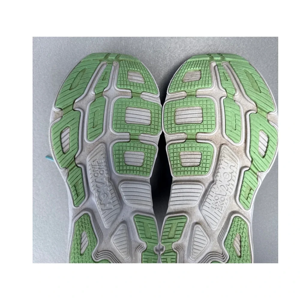 Hoka One One hoka one