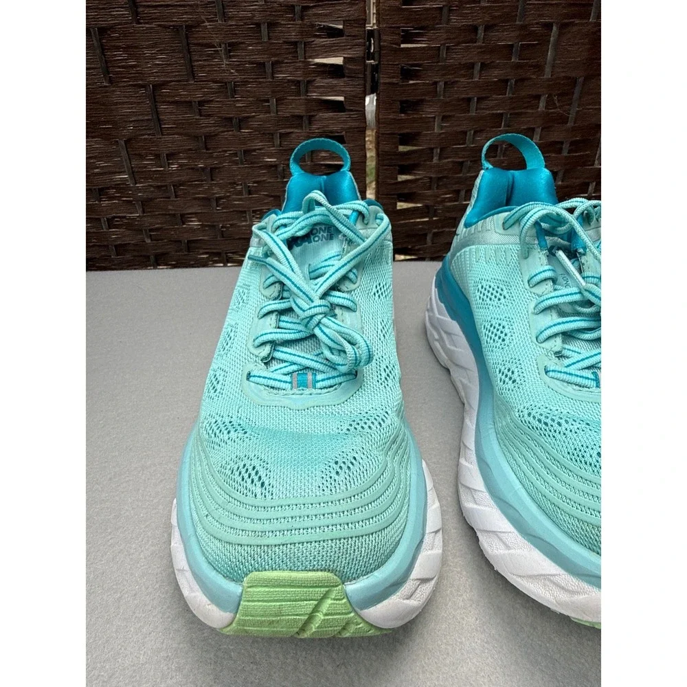 Hoka One One hoka one