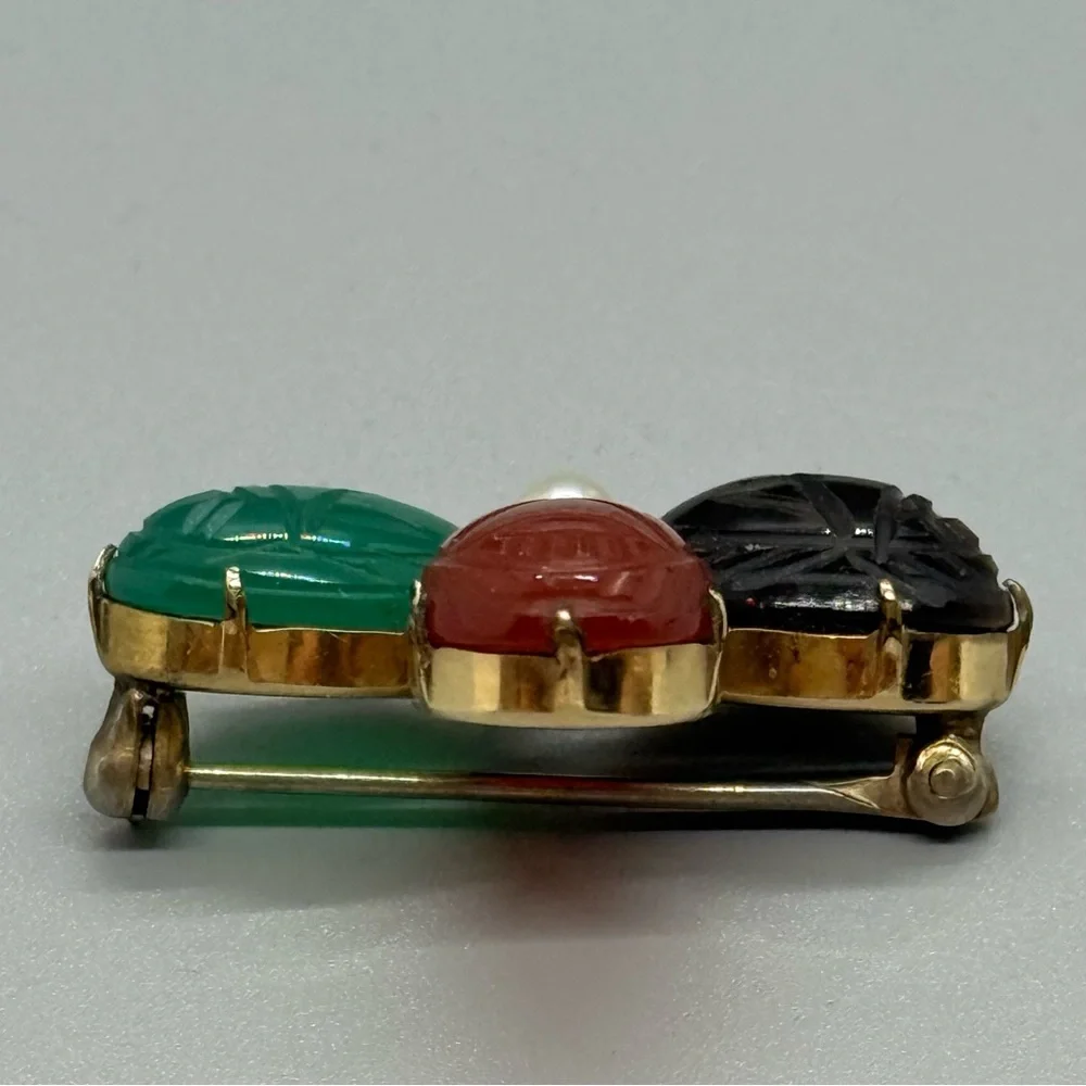 WRE Scarab Clover Brooch Carved Semi-Precious Stones 1/20 12kt Gold-Filled