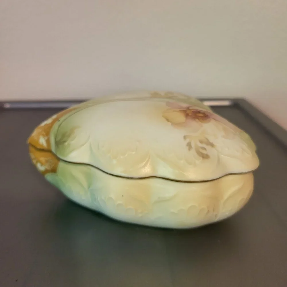 Vintage RS Prussia Trinket Dresser Dish Heart Shaped W/Gold & Trim Pink & Green