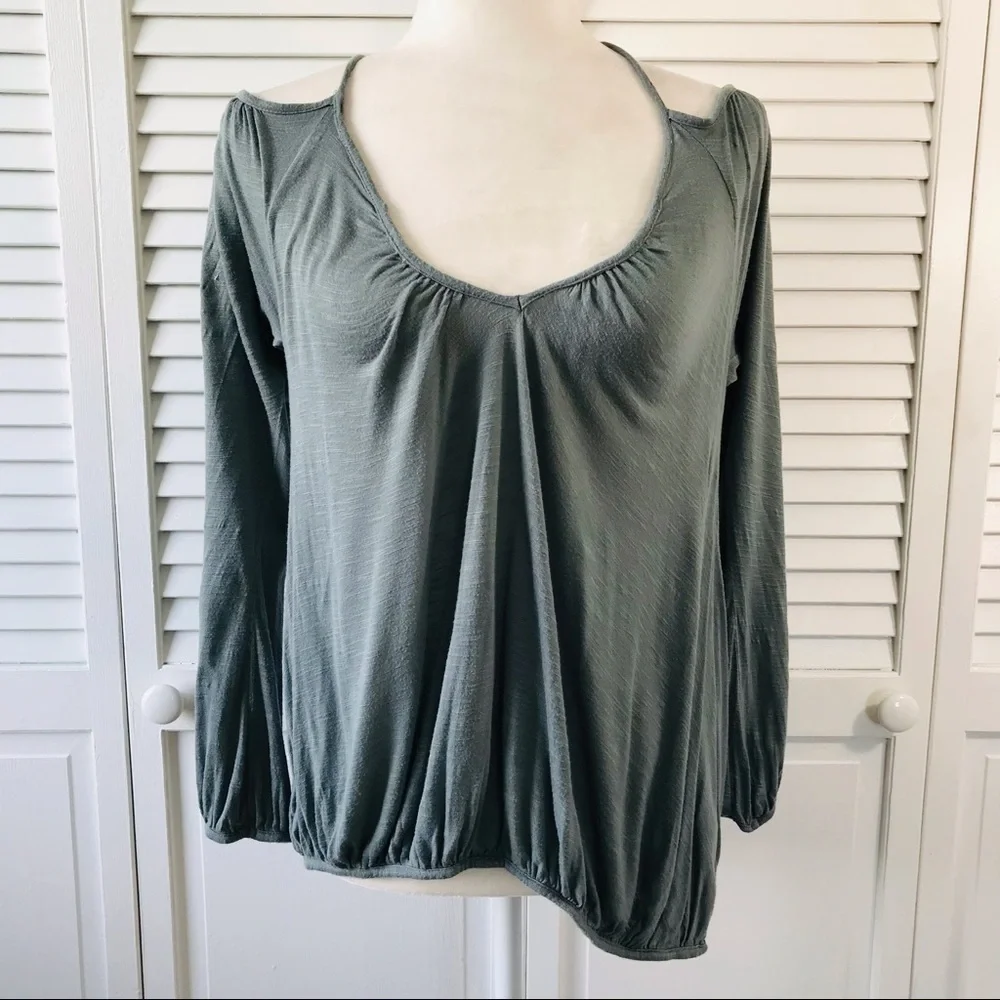 2/$25 FREE PEOPLE Green Viscose Cold Shoulder Top Size Extra Small