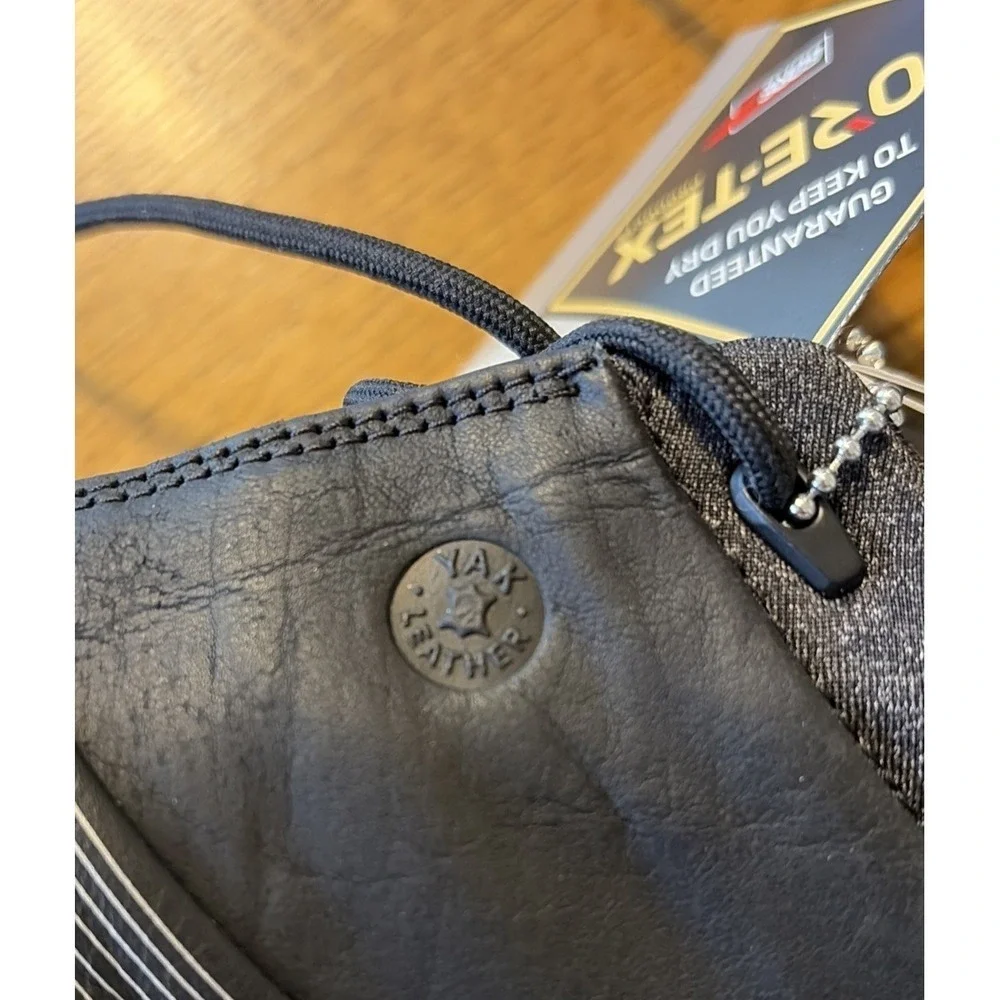Ecco women biom