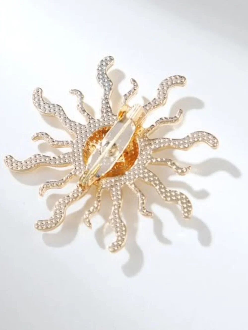 N/A gold tone