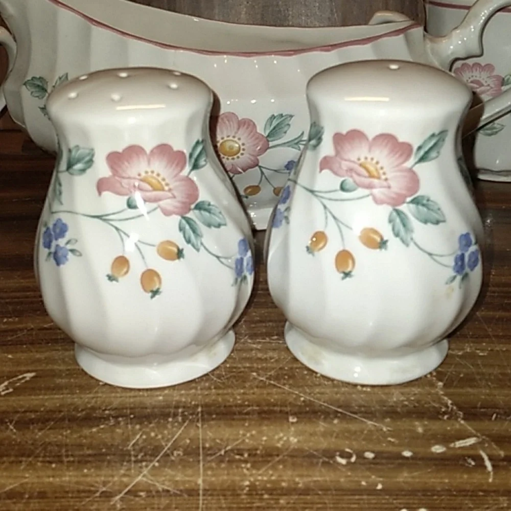 Churchill salt gravy