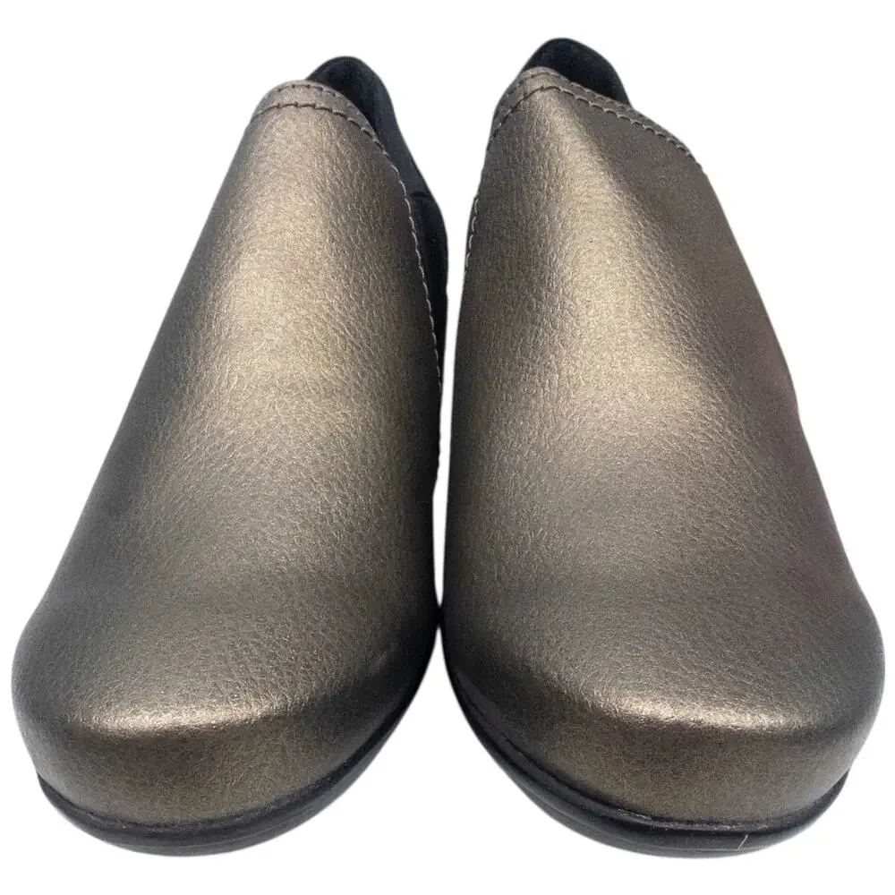 Clarks women size