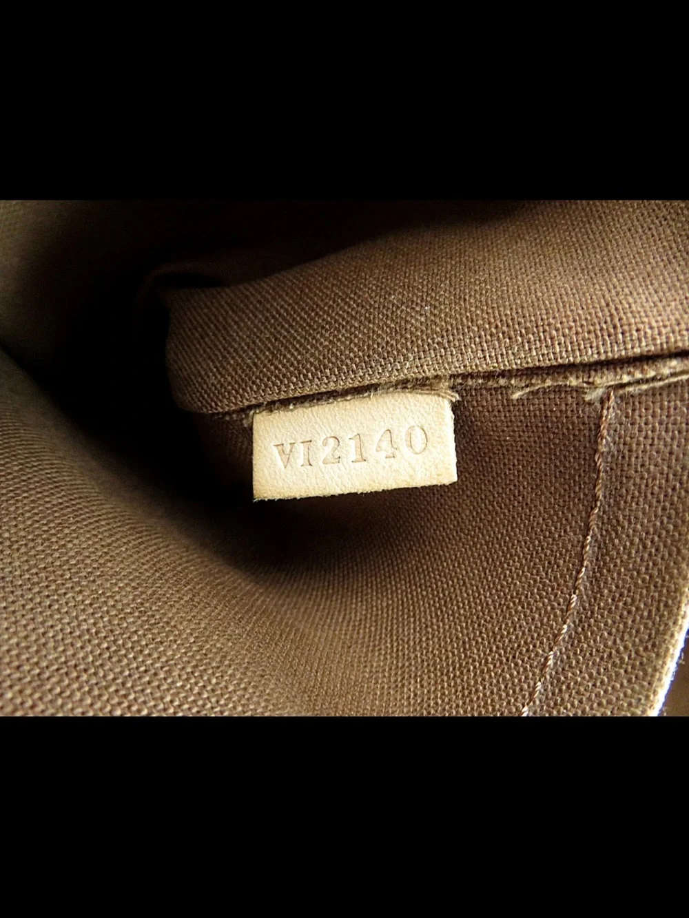 Louis Vuitton Monogram Canvas Tote with Tan Vachetta Trim