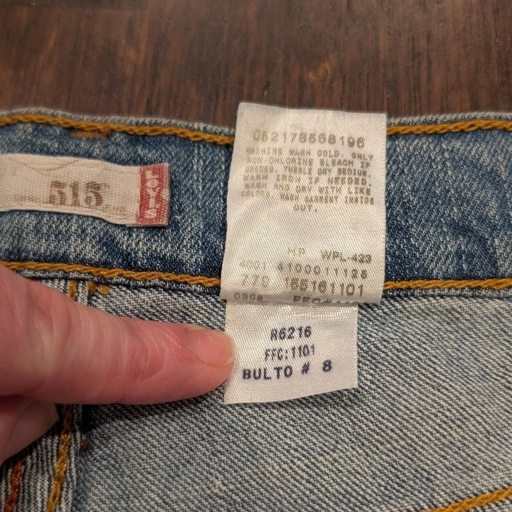 Levis levis 515