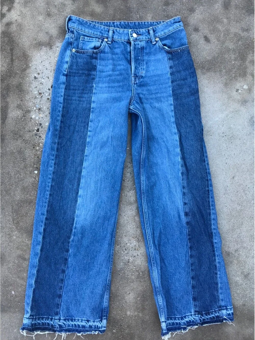 H&M two-tone Blue Denim Jeans Girls Wide Regular Waist Coupe Leg 6 Light Fade