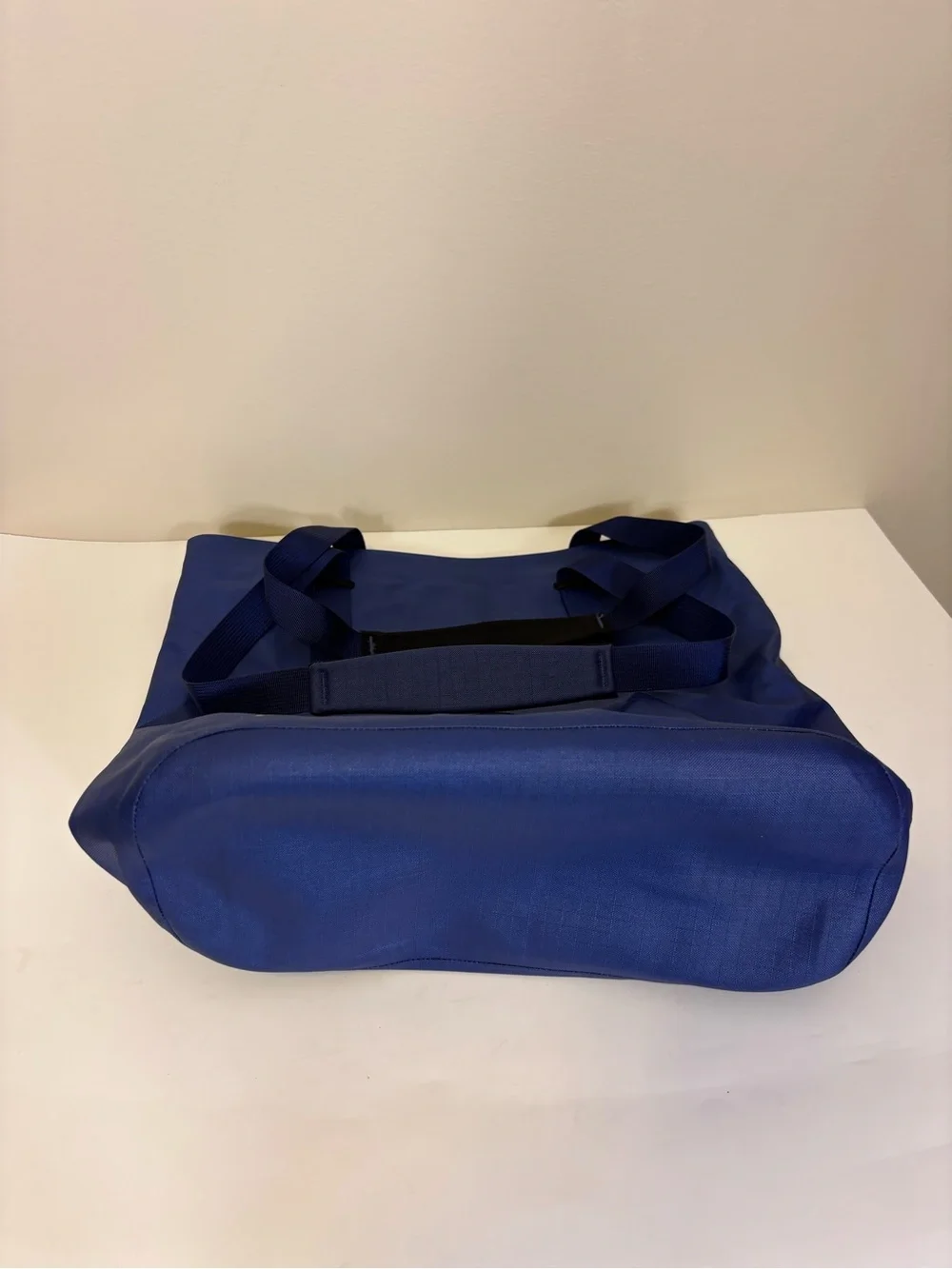 Arc’teryx Blue Tote Bag with Pack Liner 16 x 6 x 14.5”