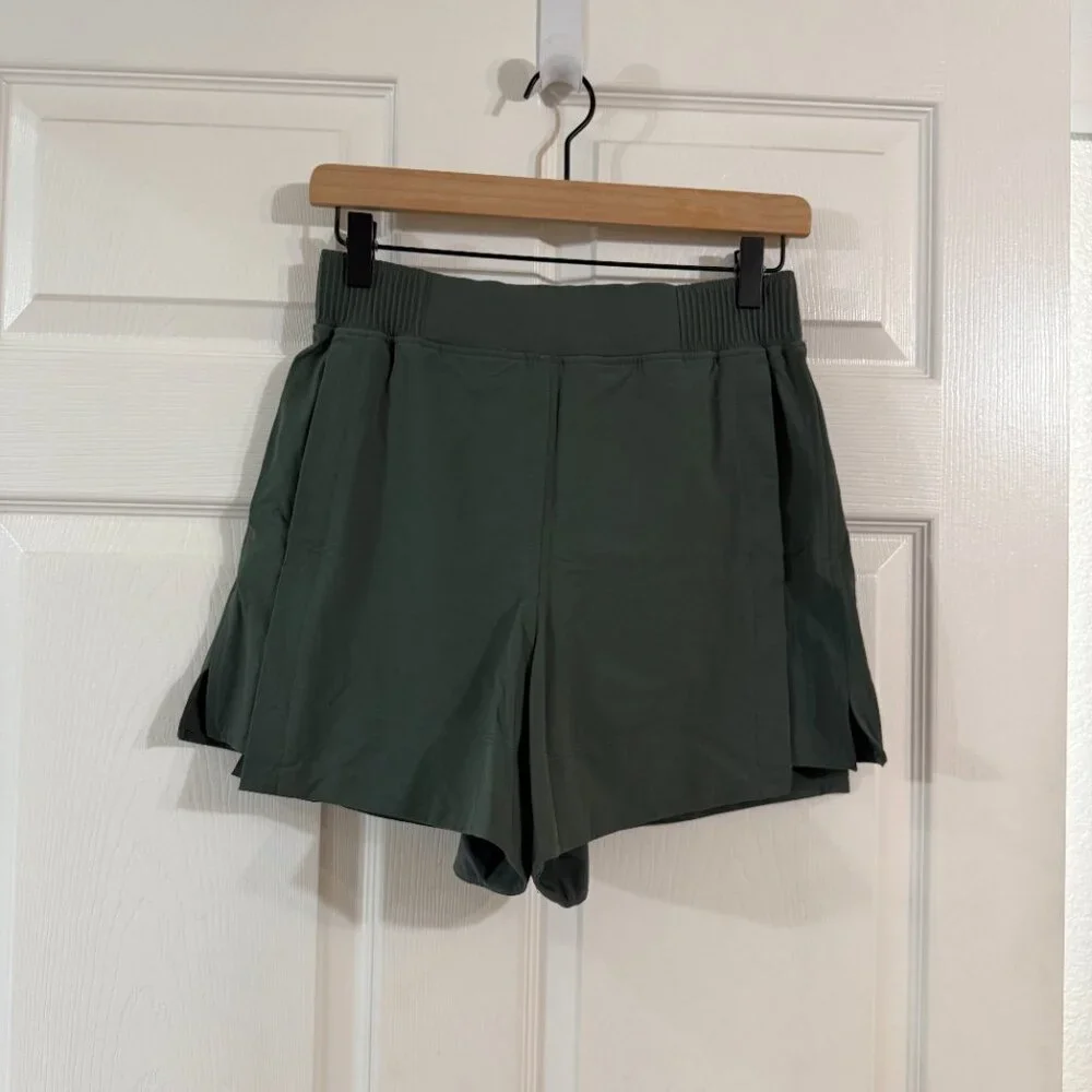 lululemon athletica lightweight athletic