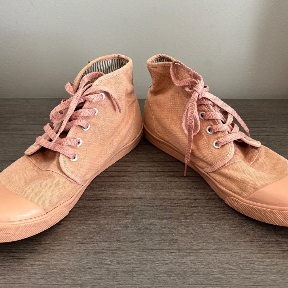 Bangs canvas pink