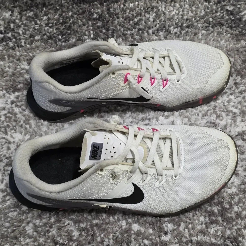 Nike pre owned