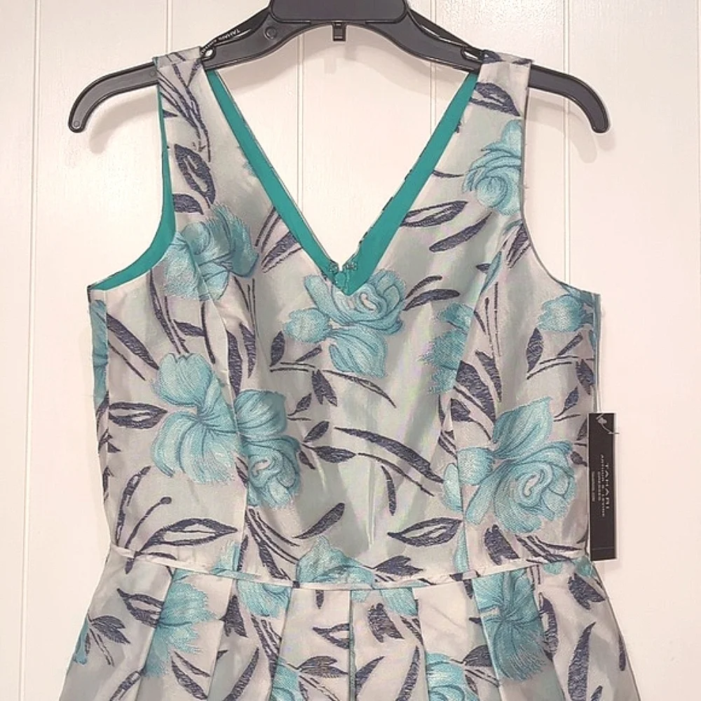 Tahari 🌟nwt floral