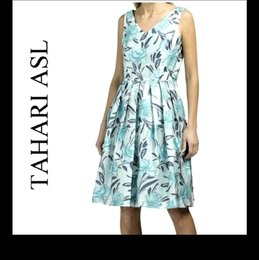 Tahari 🌟nwt floral