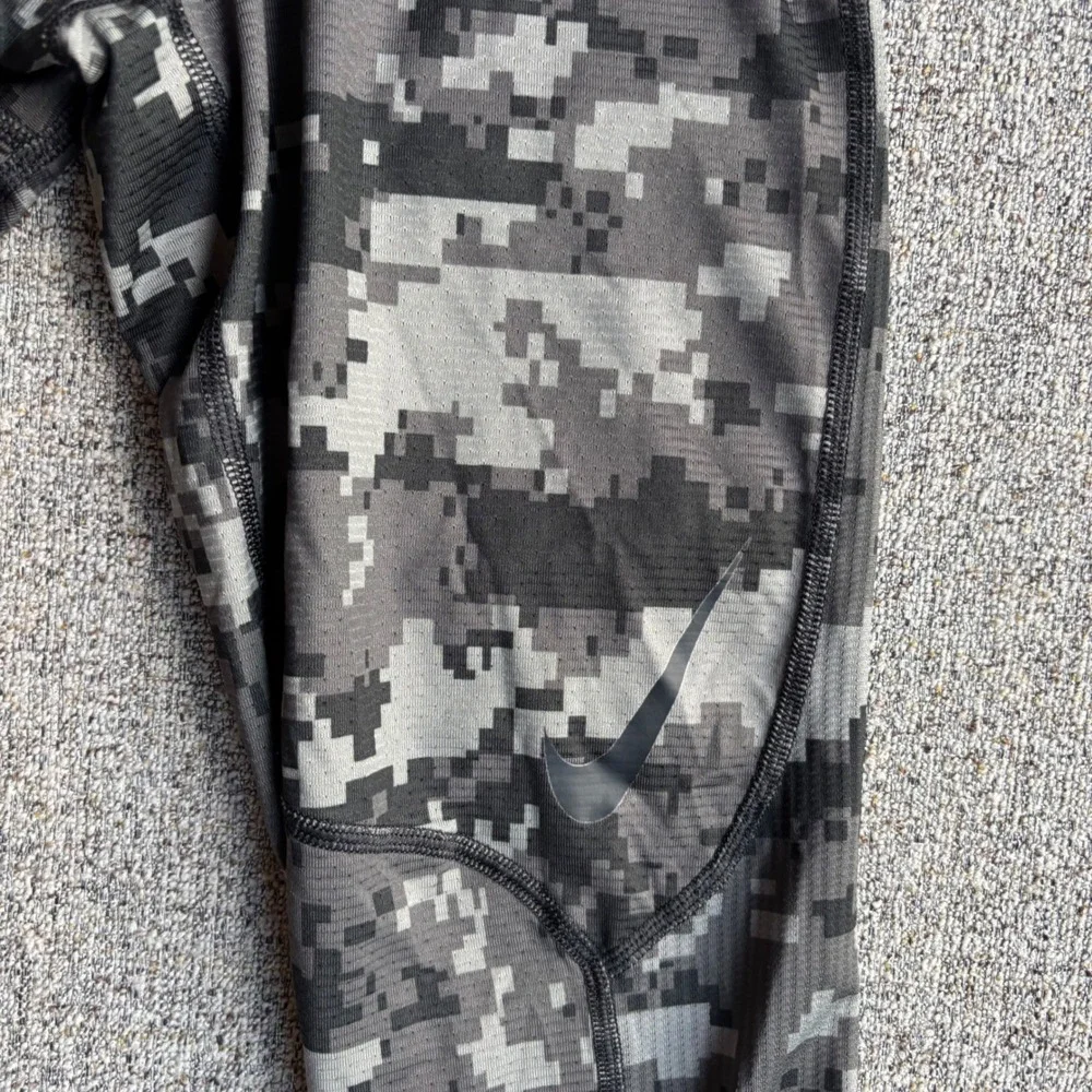 Nike comfort leggings breathable