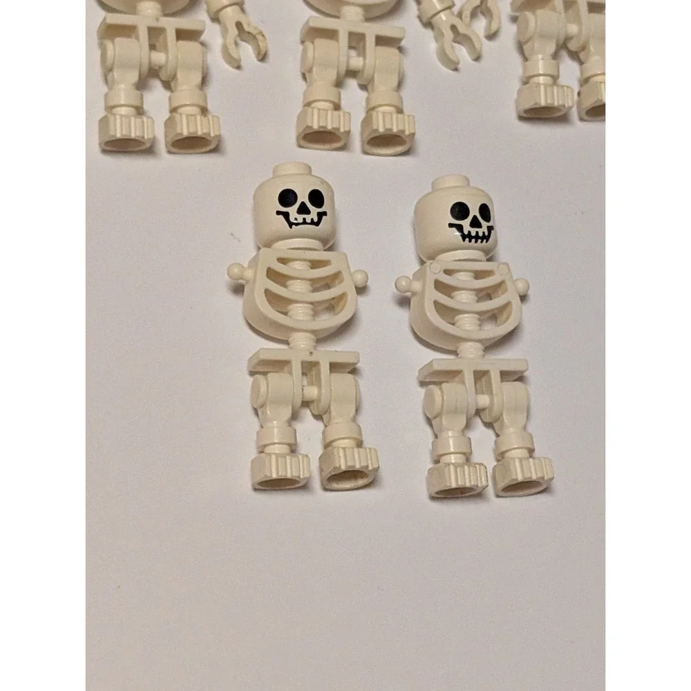 Vintage 1998 LEGO Adventurers Egypt‎ Tomb Skeletons Lot 6+