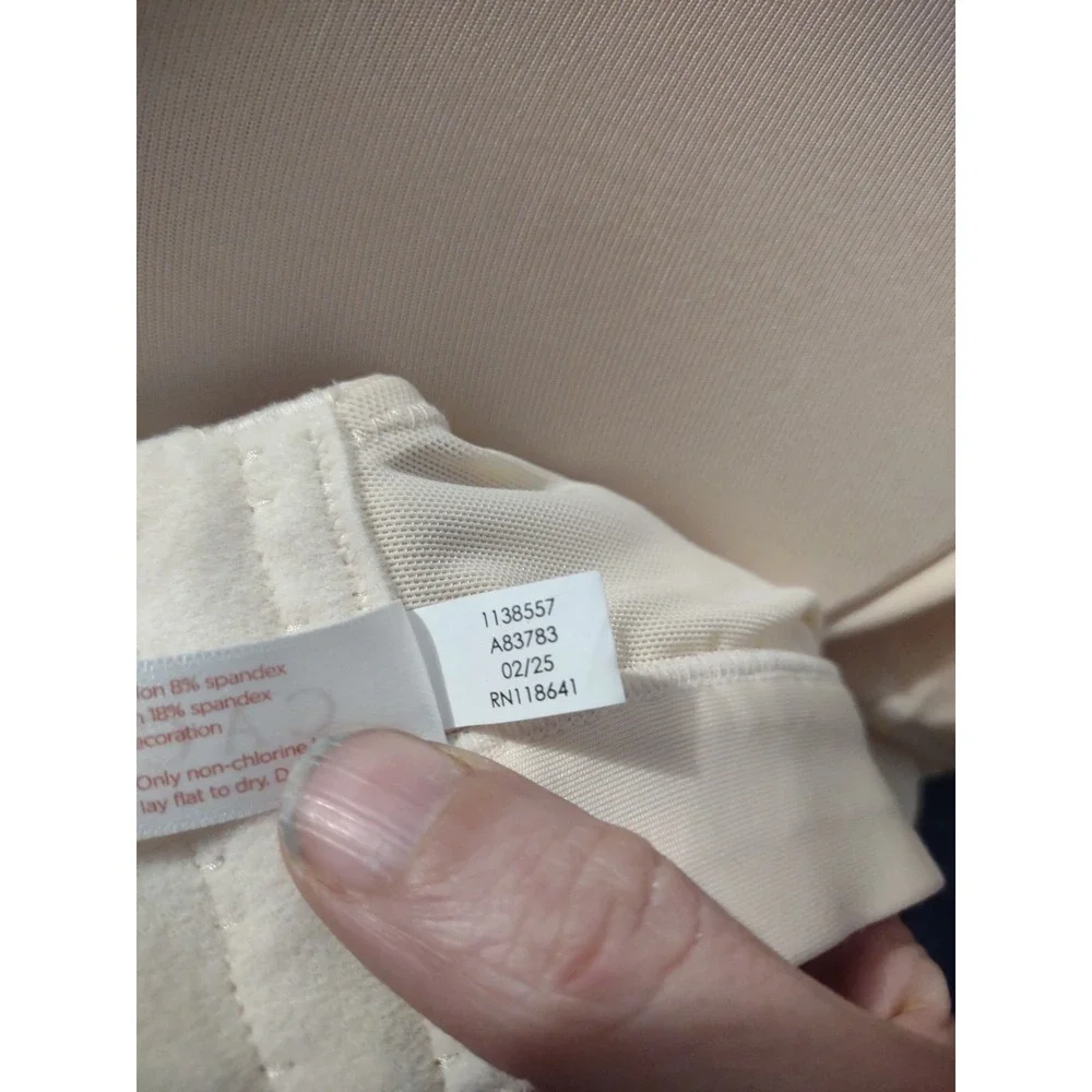 Cacique lightly lined