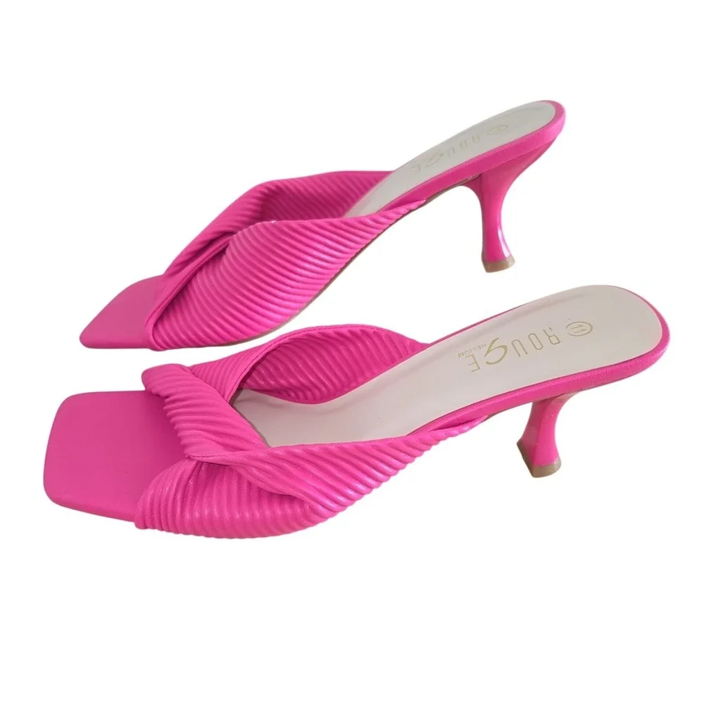 NEW IN BAG Rouge Helium Women's Hot Pink Kitten Heel Sandals Size 11