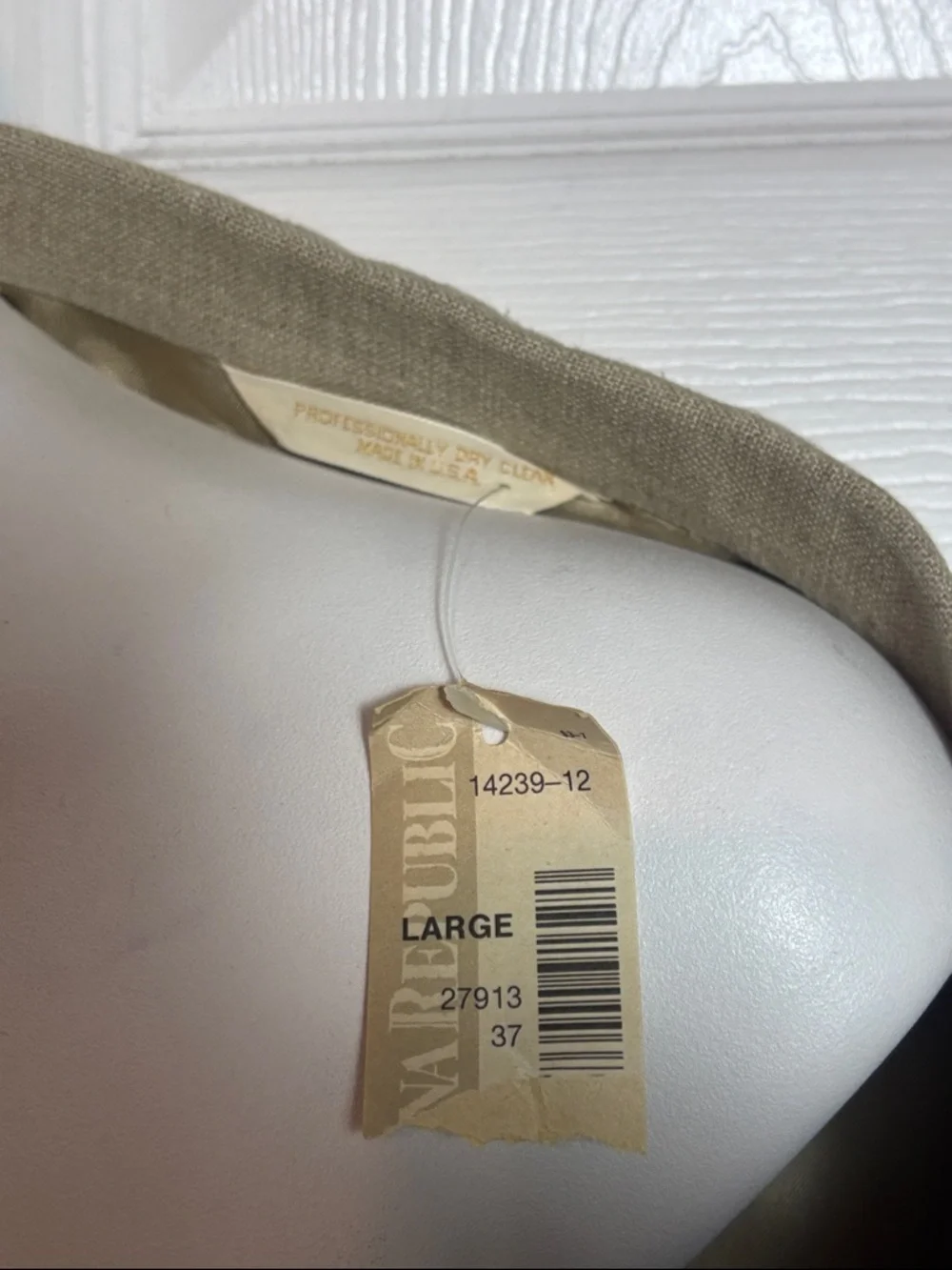 Banana Republic lightweight beige