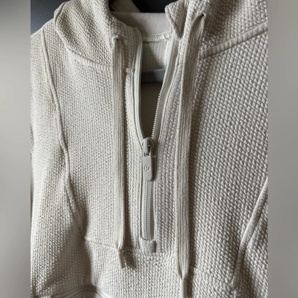 lululemon athletica little bit