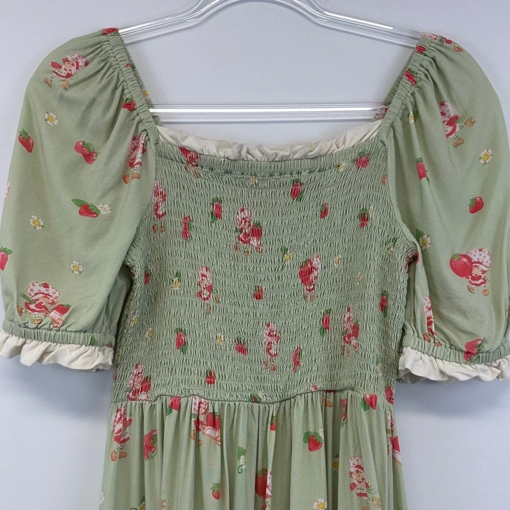 Hot Topic adorable hot