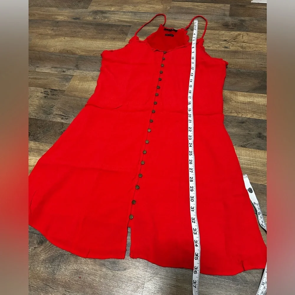 Miss Me bright red
