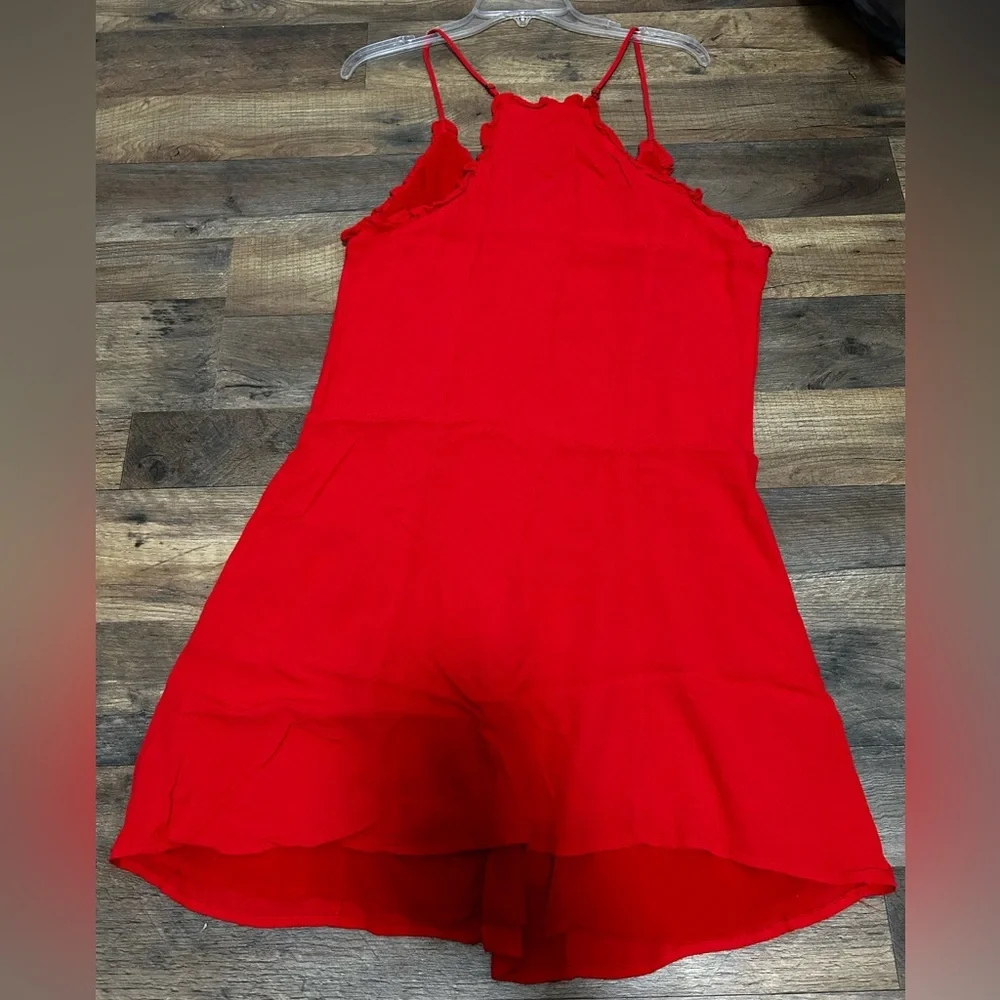 Miss Me bright red