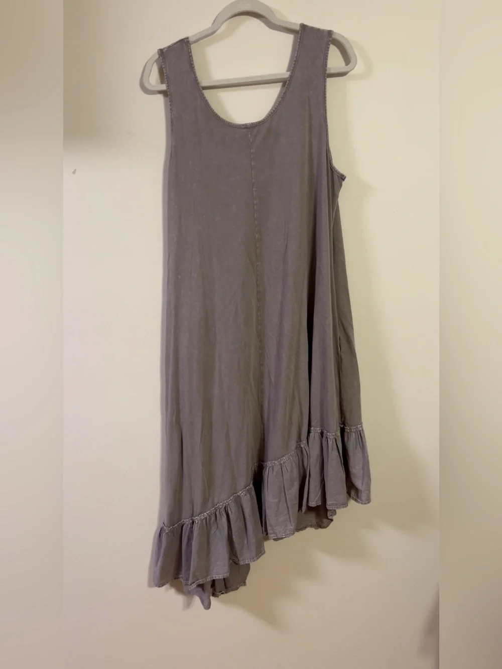 easel soft sleeveless