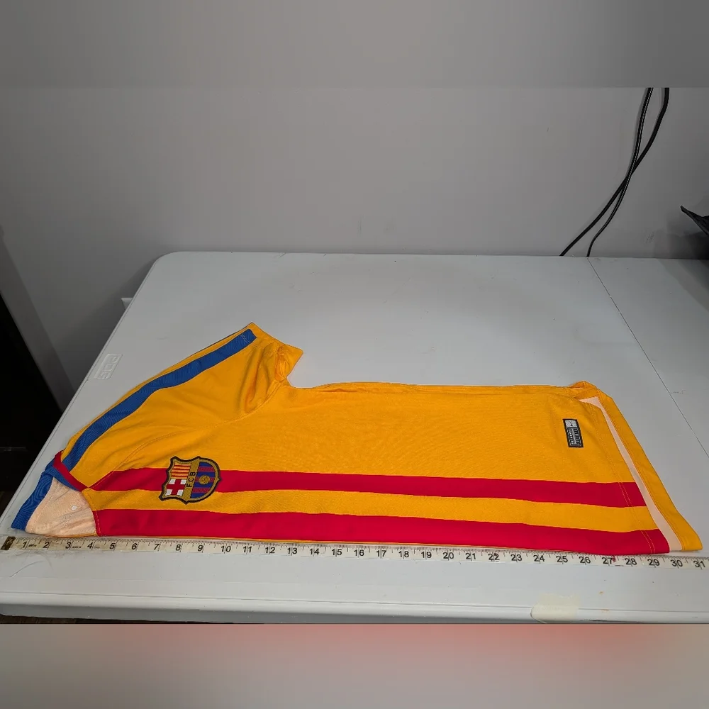 Nike bold yellow