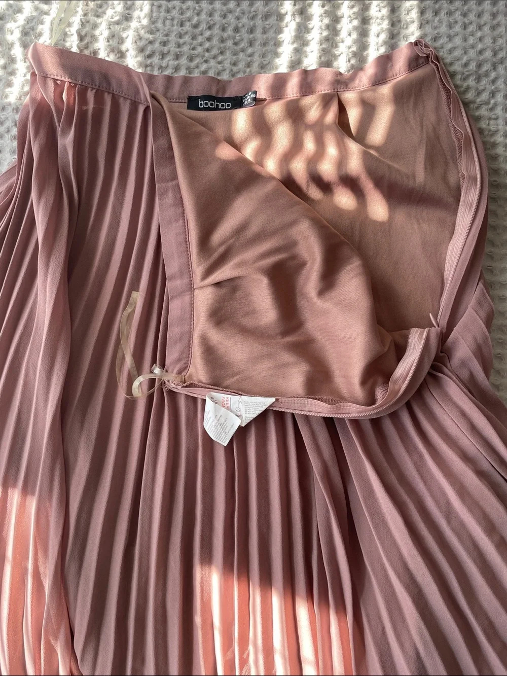 Boohoo Dusty Pink Pleated Maxi Skirt