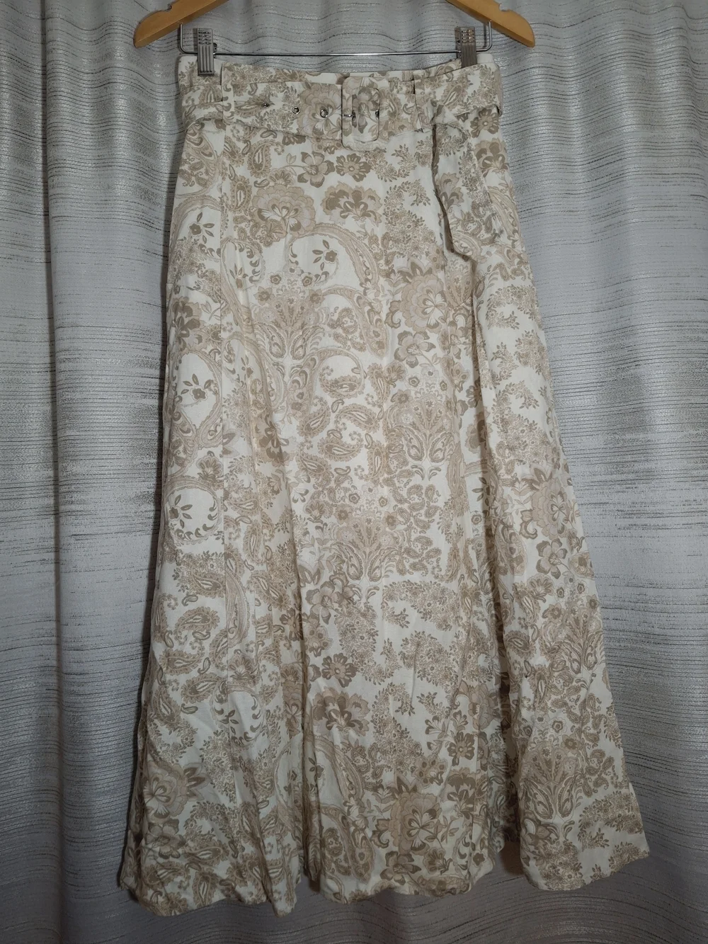 Bagatelle Neutral Paisley Belted A-Line Midi Skirt Small