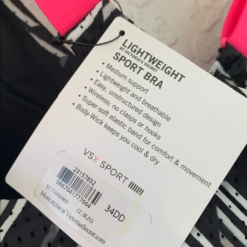 Victorias Secret bold chevron