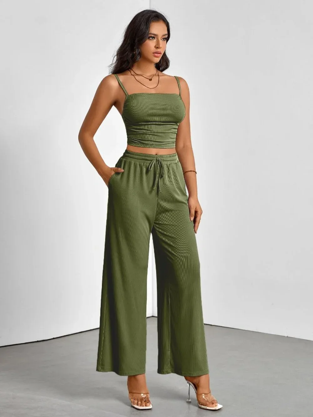 Unbranded leg high features
