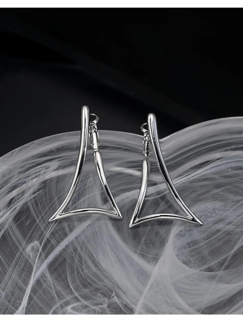 N/A sleek silver