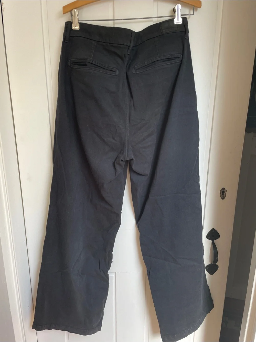 American Eagle Outfitters mid rise