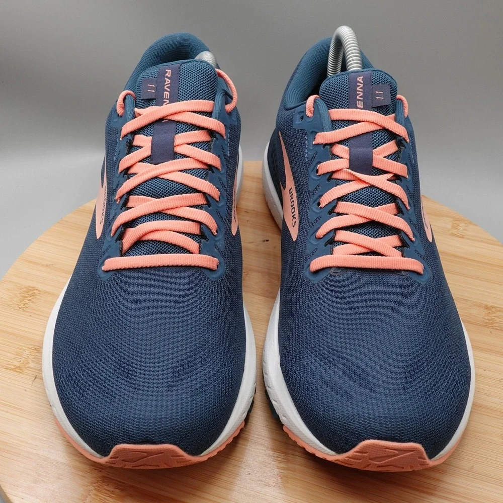 Brooks clothing miss differently
