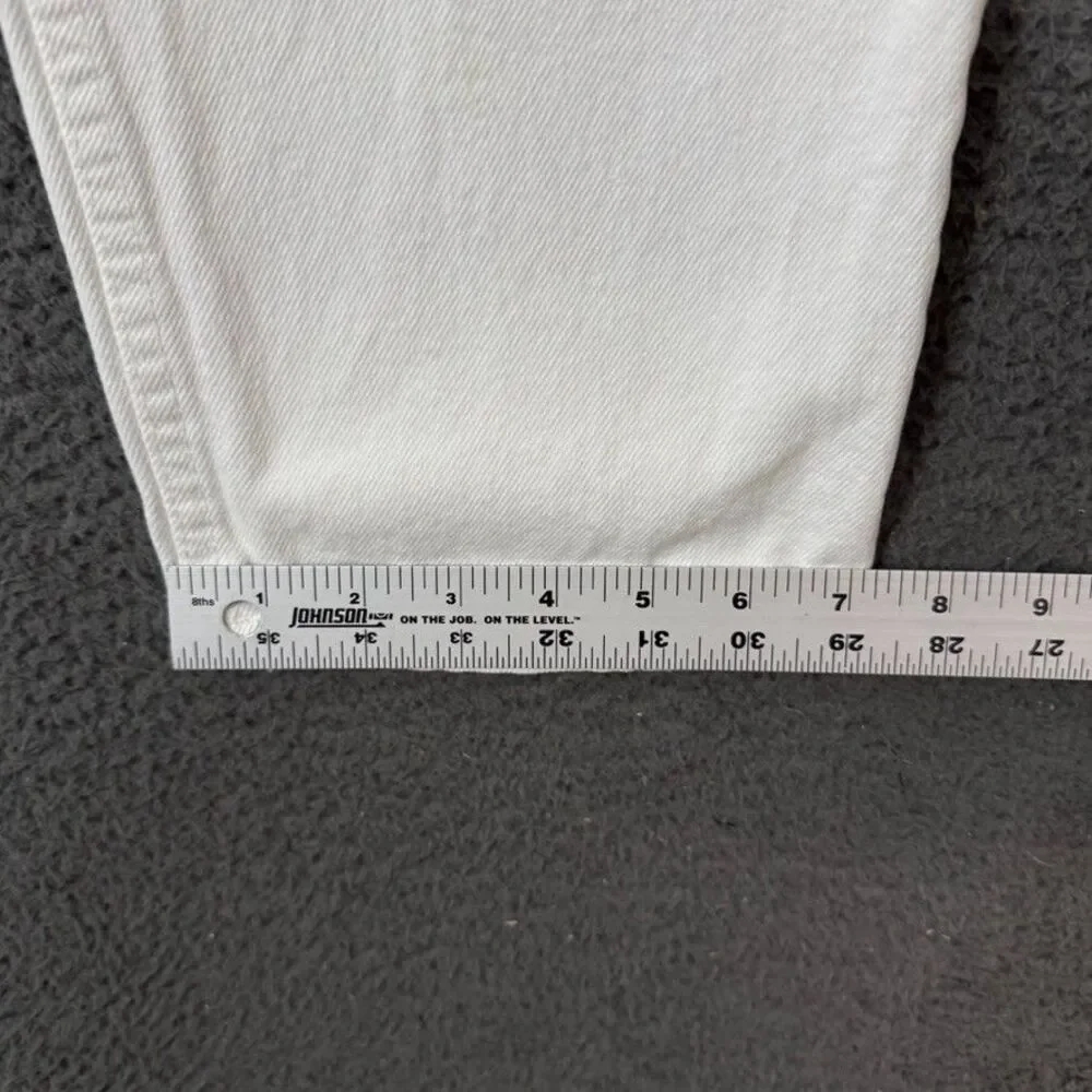 Levis excellent used