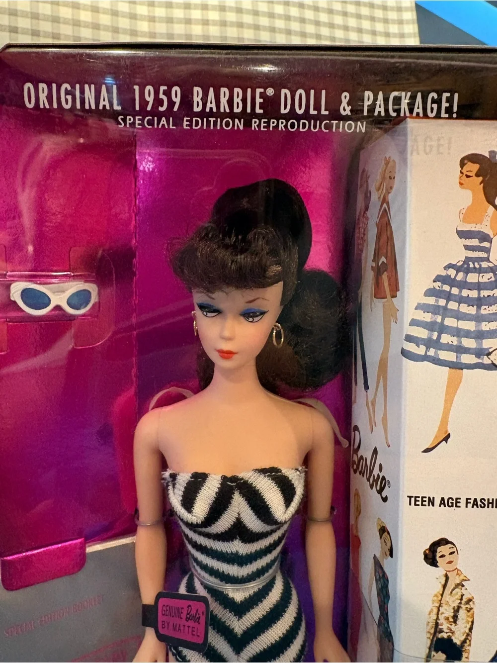 Mattel 35th Anniversary Barbie 1959 Reproduction Special Edition 1993 NIB