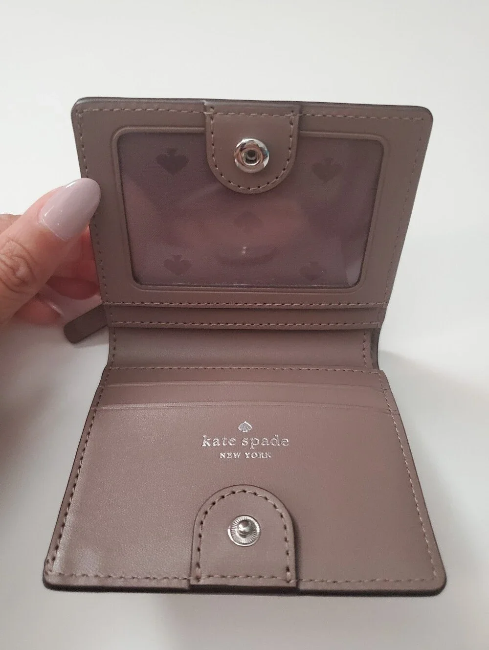 kate spade measures kate •bill