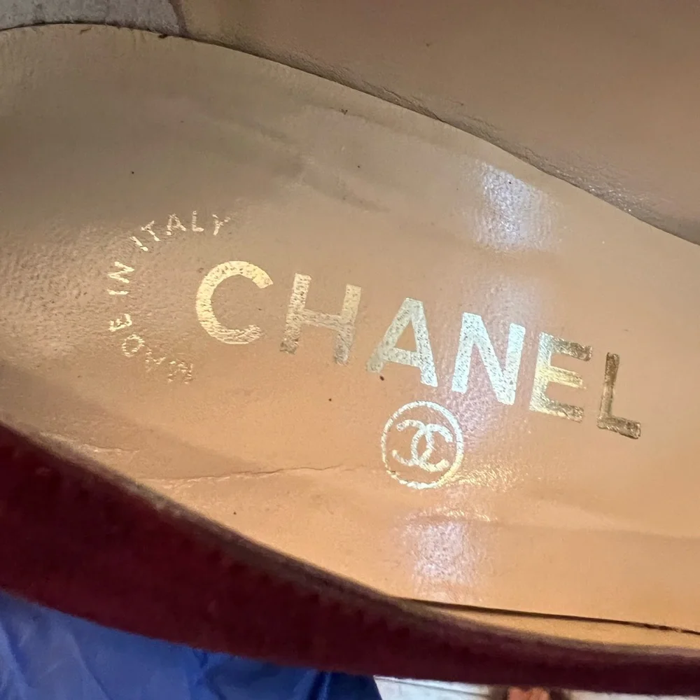 CHANEL Burgundy Suede Pointed-Toe Pumps