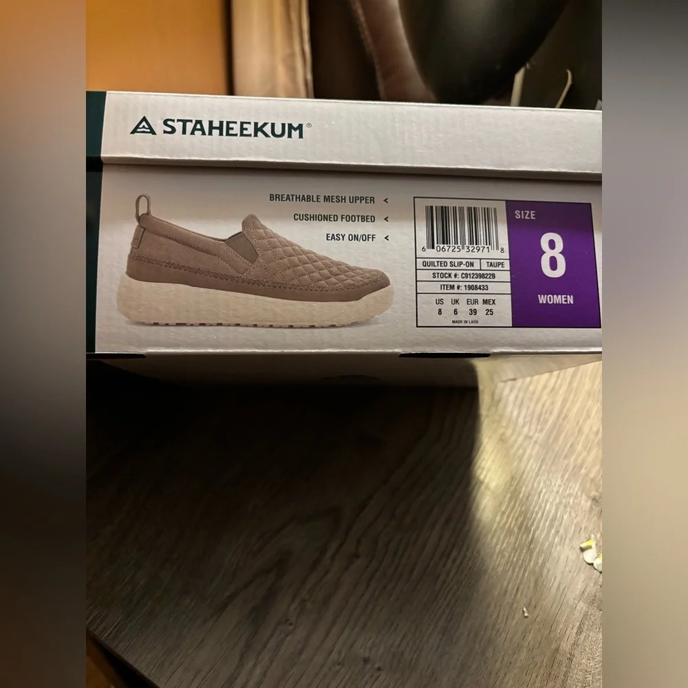 Stylish Staheekum Gray Quilted Slip-On Sneakers Size 8