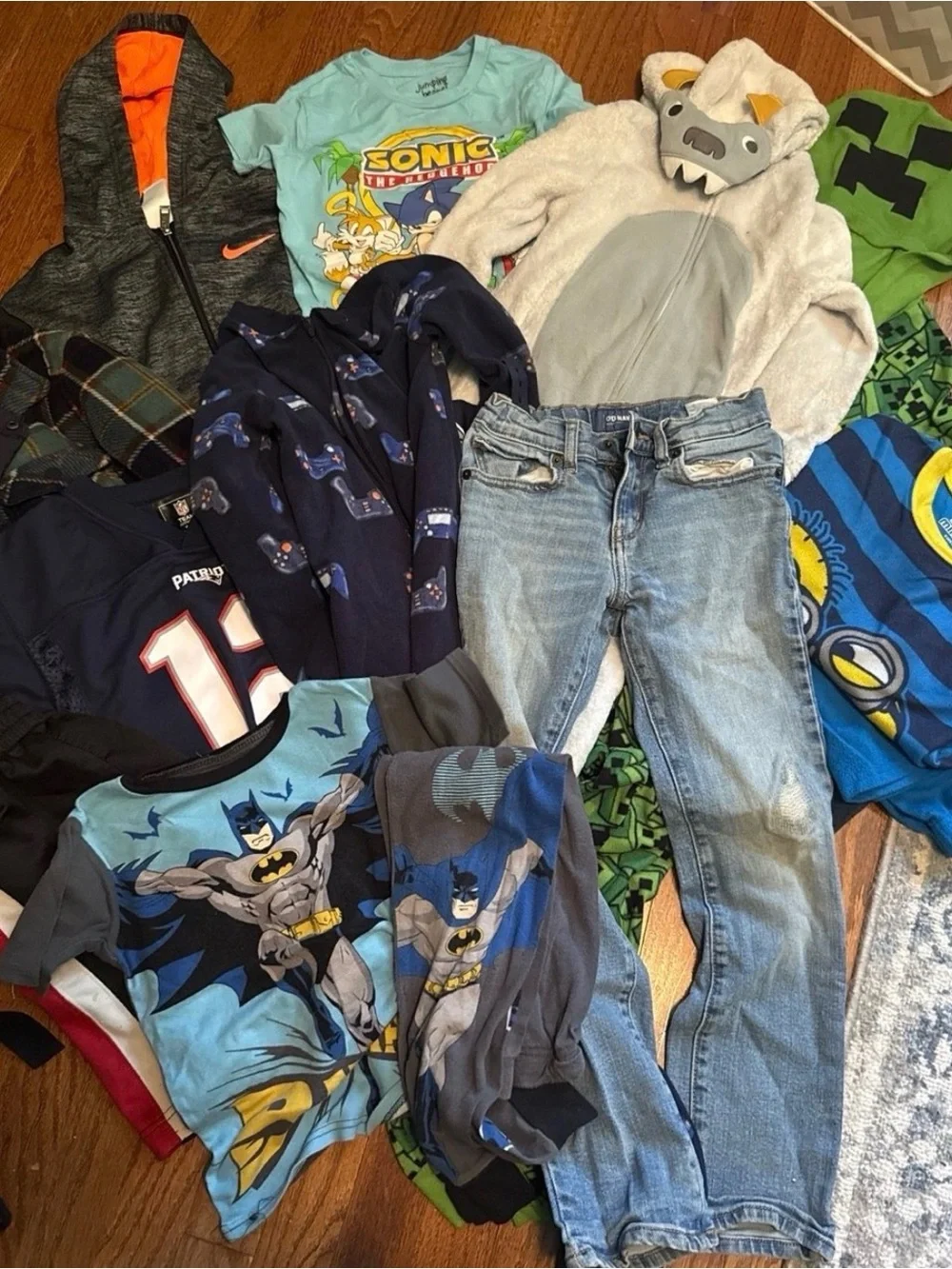 Huge bundle of boys clothes!