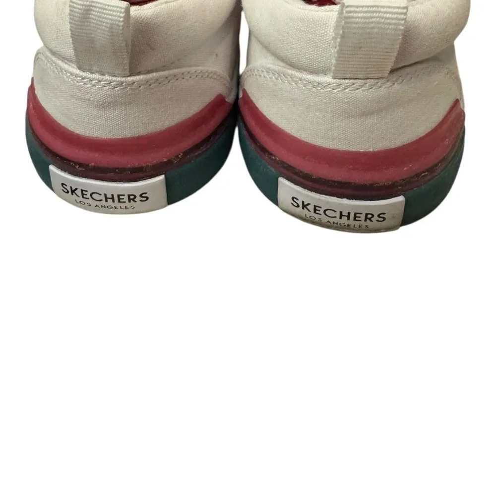 Skechers Sparked Low-Top White Canvas Women's Slip-on Sneakers 9