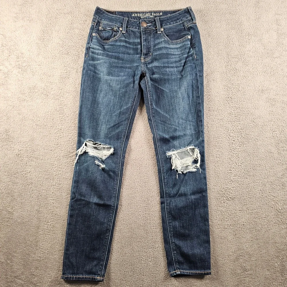 American Eagle Tomgirl Distressed Jeans Dark Wash Ripped Knee Size 0 Regular