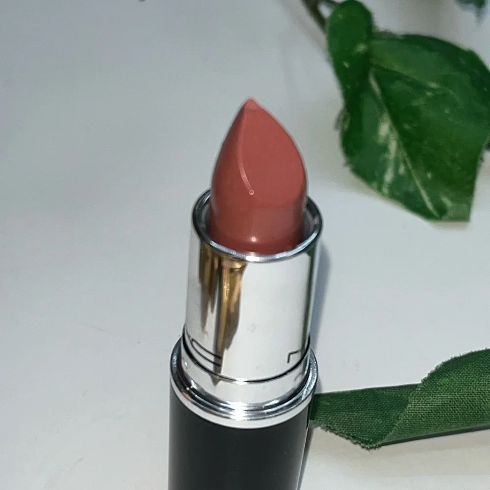 MAC Cosmetics new no