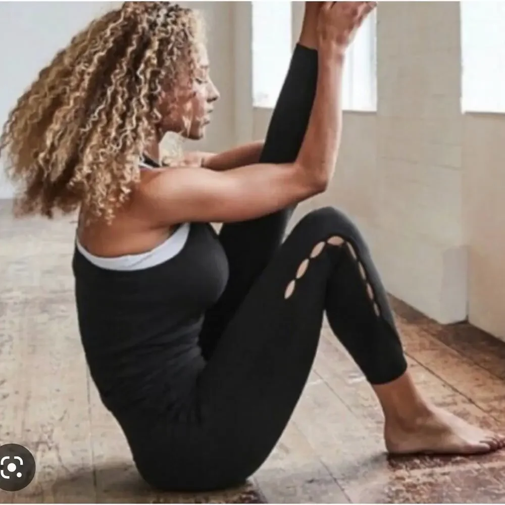 Athleta black powervita