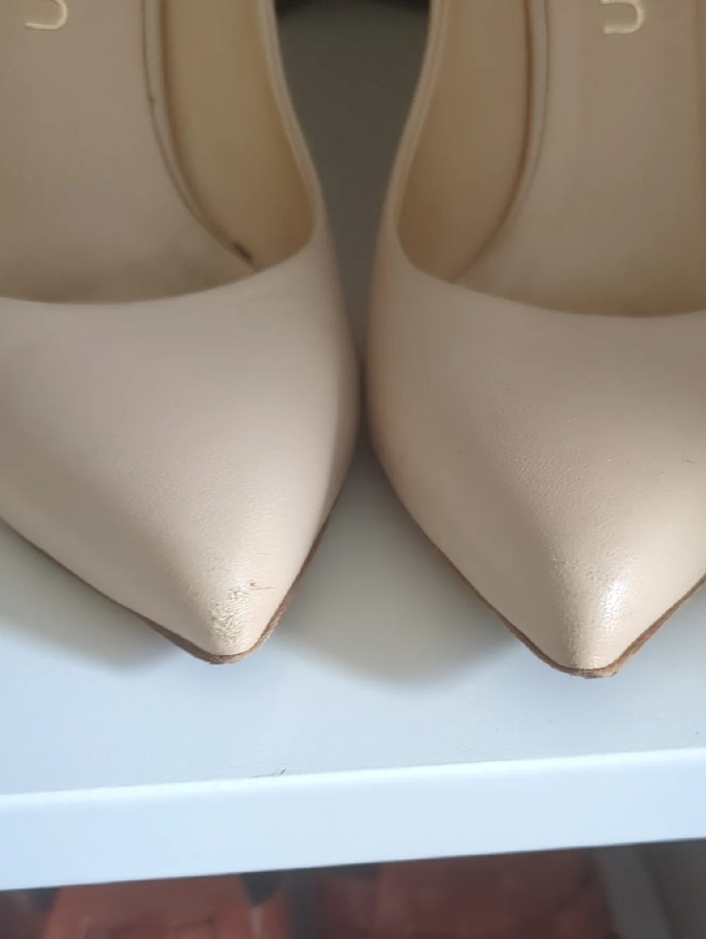 Ballin elegant nude