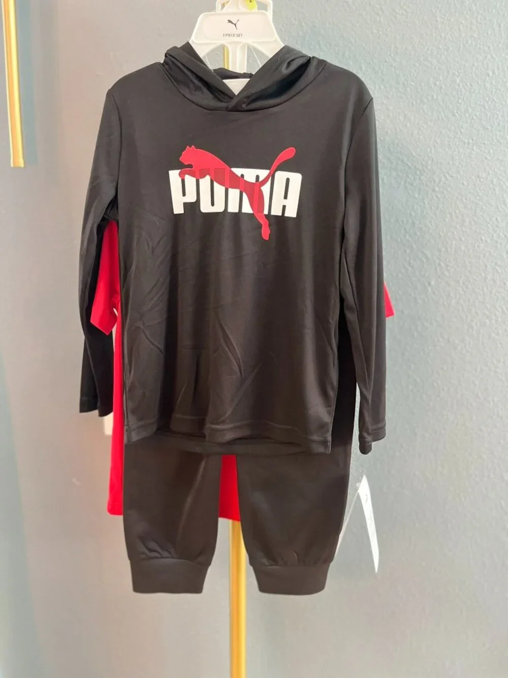 Puma Kids 3 Piece Jogger Set Size 4 Black Red Hoodie T-Shirt Pants Athletic NWT