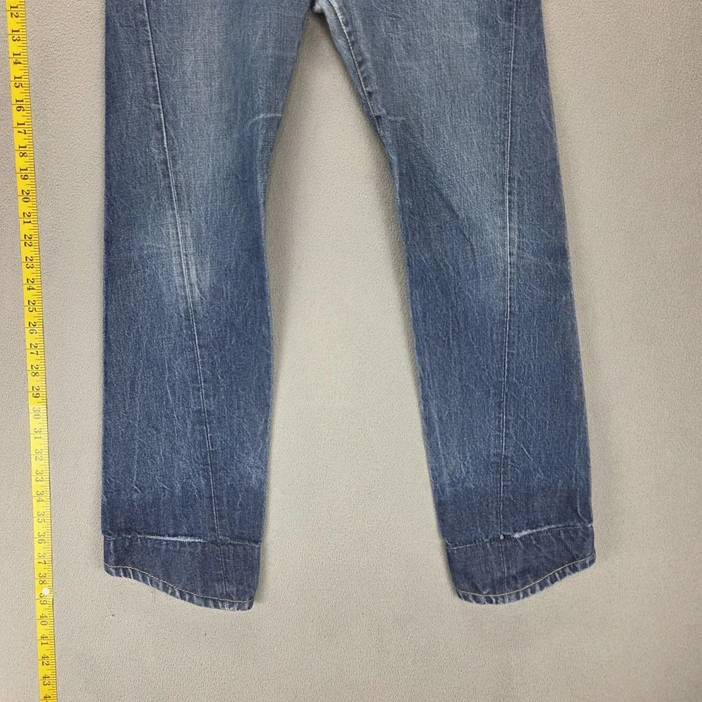 Levis 11800 important