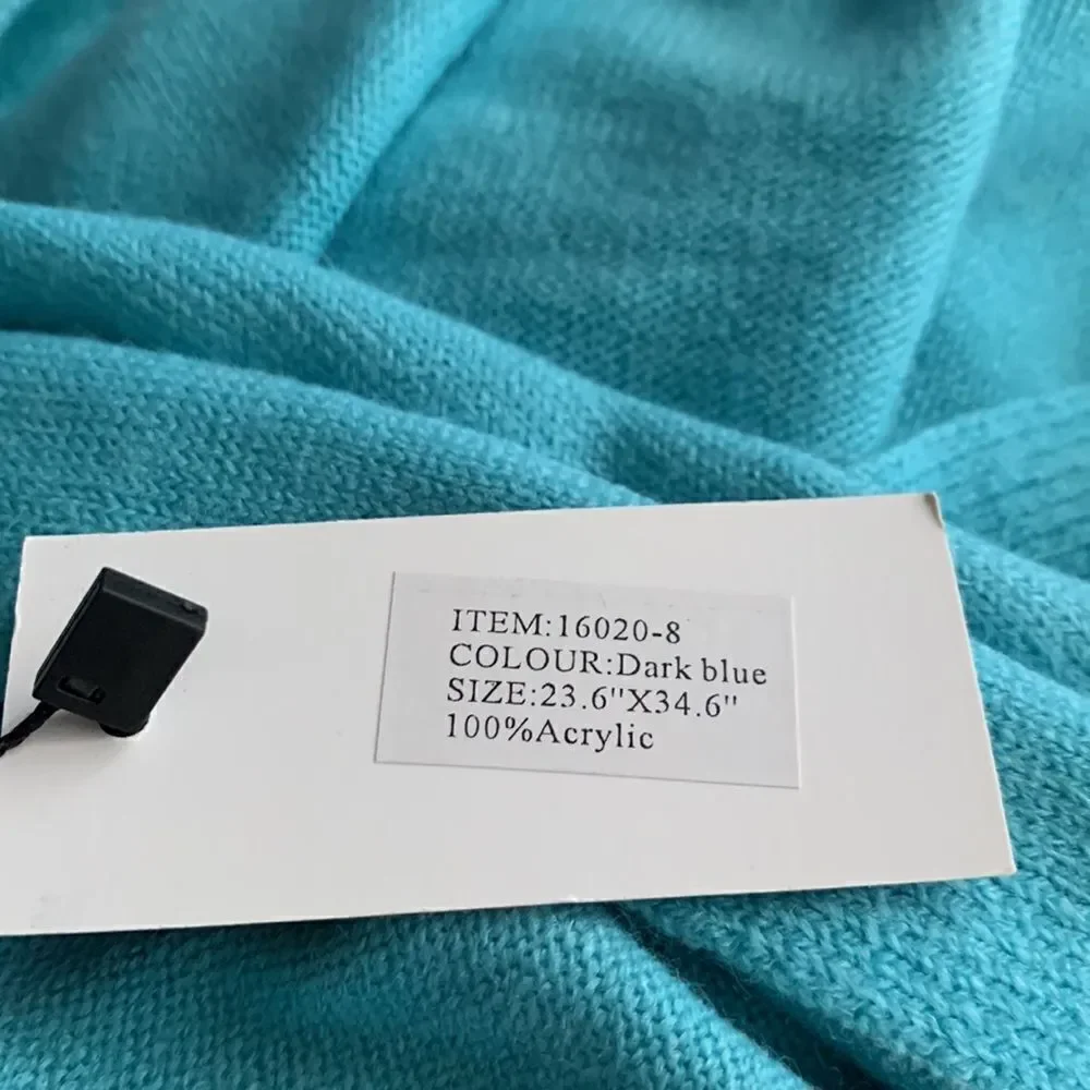 N/A soft turquoise